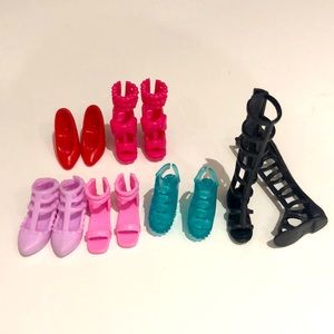 6 Pairs of Fashion doll shoes (temp hold for @fsmcd)